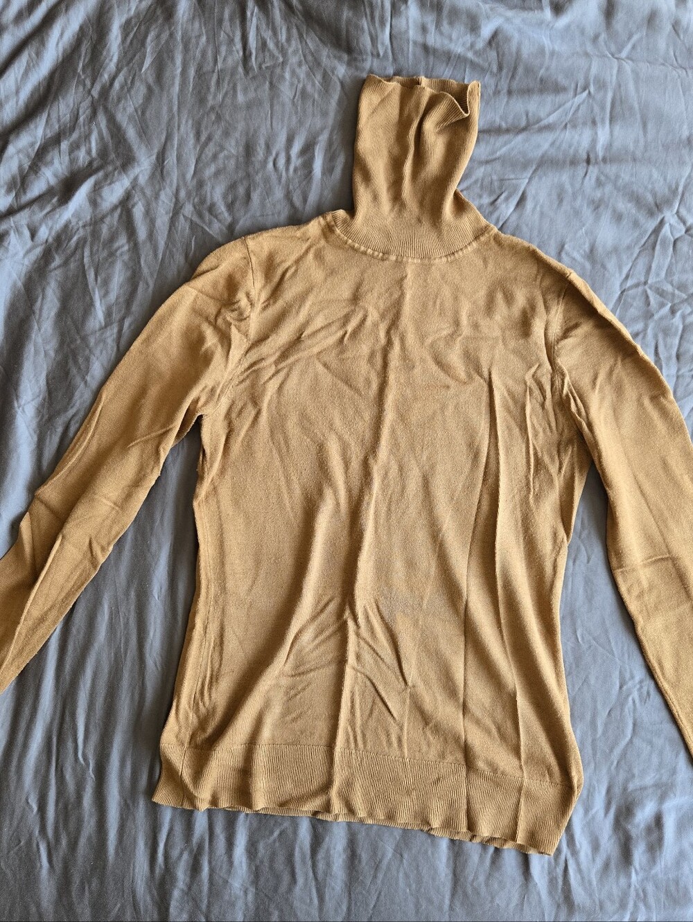 Twik Women's Lightweight Crewneck Sweater - Ochre